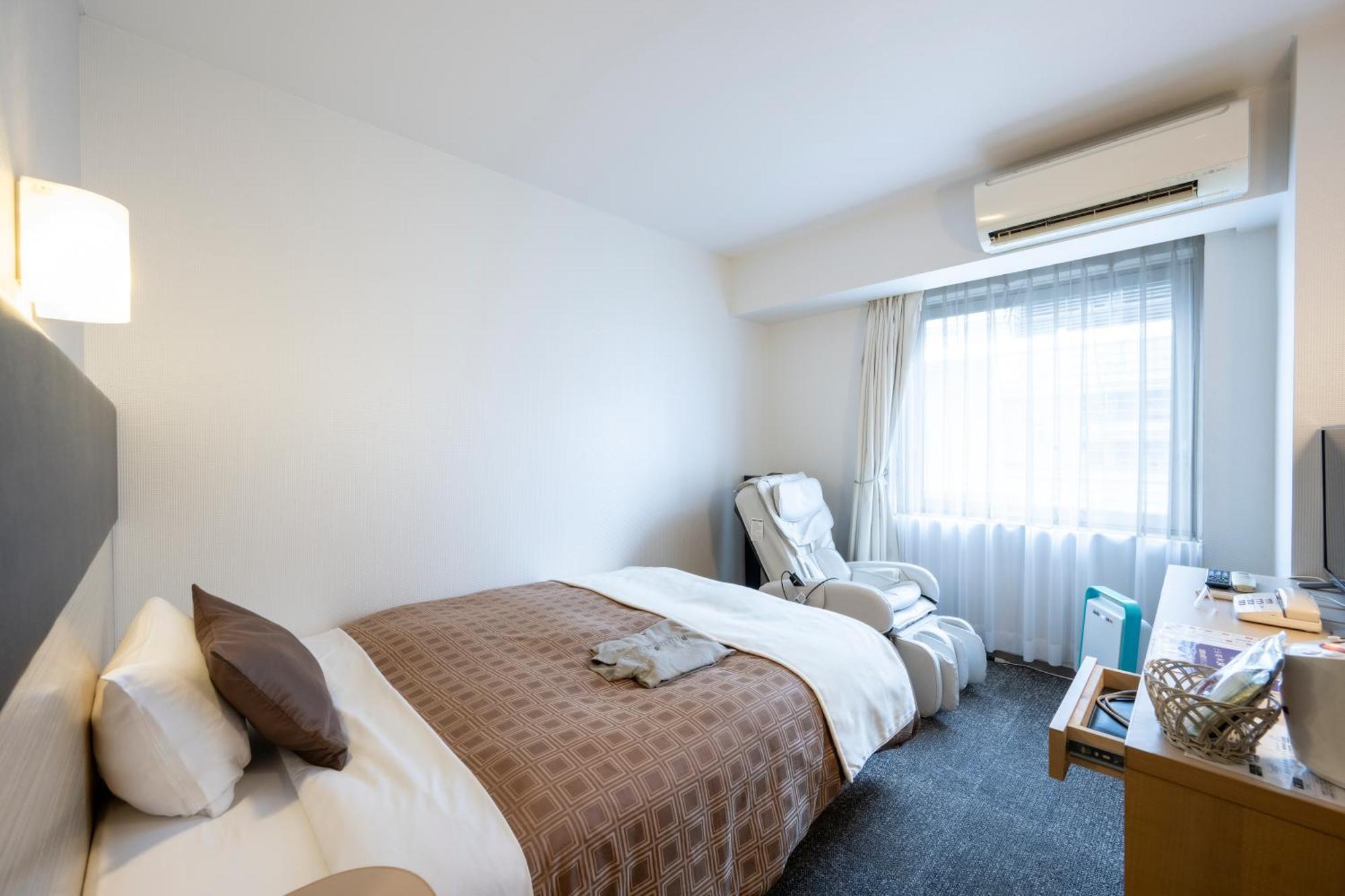 Hotel 1-2-3 Takaszaki Kültér fotó