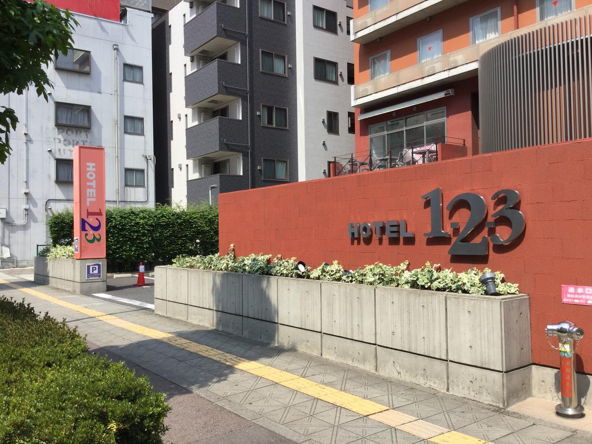 Hotel 1-2-3 Takaszaki Kültér fotó